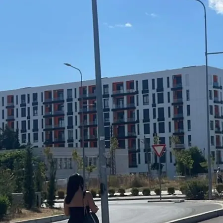 La Morada Apartment, *