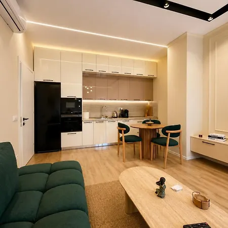 La Morada Apartment, *